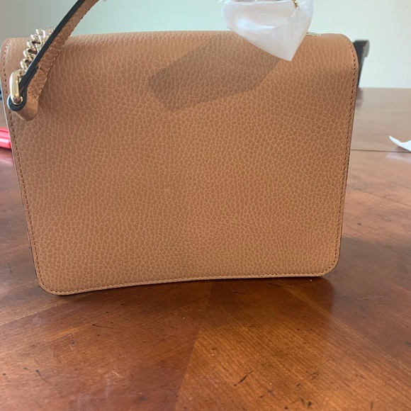 Brand new Gucci purse. Never worn. - Picture 4 of 9